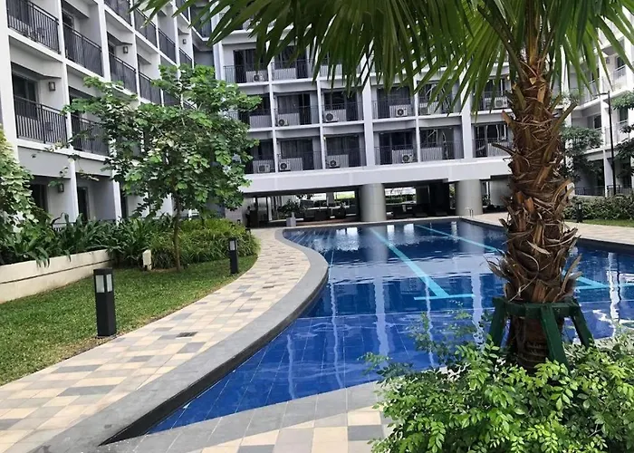 1-bedroom With A Den Pool View In Shore 2 Residences Mall Of Philippines *