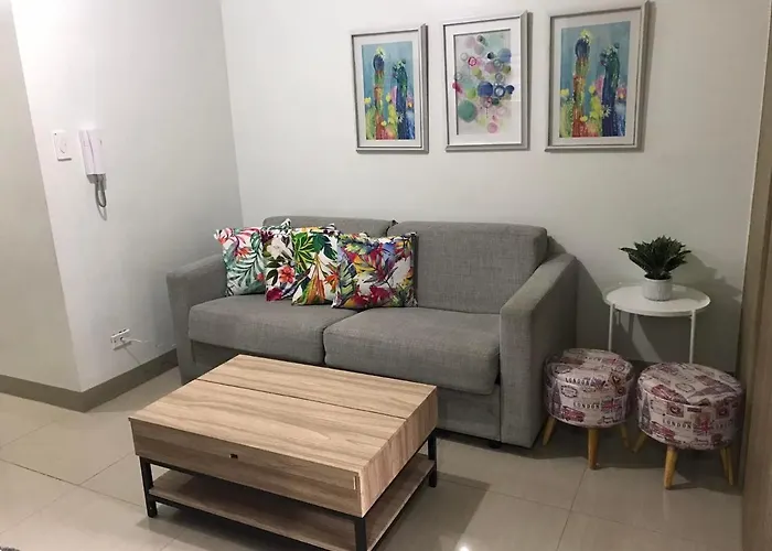 1-bedroom With A Den Pool View In Shore 2 Residences Mall Of Philippines Aparthotel *