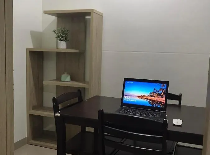 Aparthotel 1-bedroom With A Den Pool View In Shore 2 Residences Mall Of Philippines
