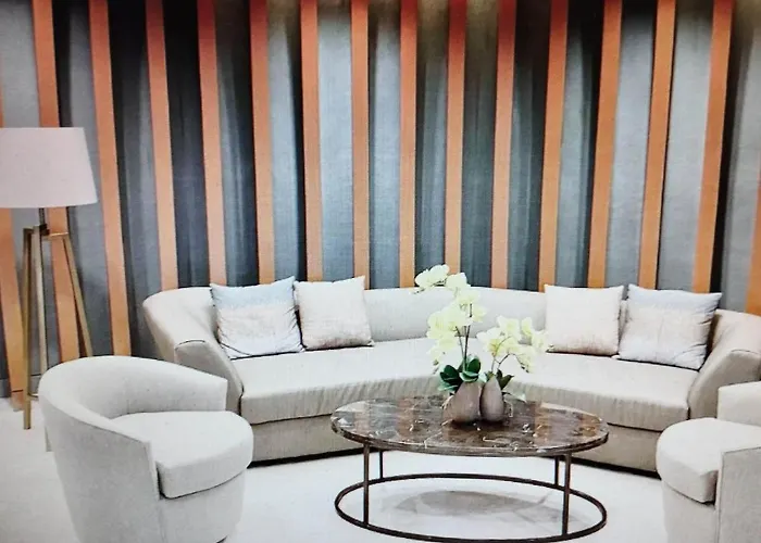 1-bedroom With A Den Pool View In Shore 2 Residences Mall Of Philippines Aparthotel Manila